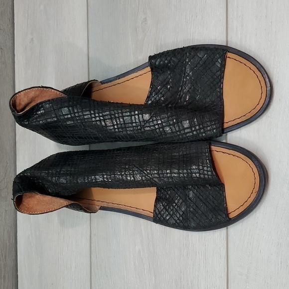 Free People Women Mont Blank Asym Ankle Leather Cut Side Flats shoes sz 39/8.5-9 - Picture 5 of 14